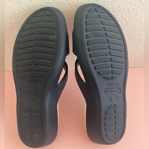 CROCS Women's Dark Blue Slide Sandals 9 - Picture 9 of 11